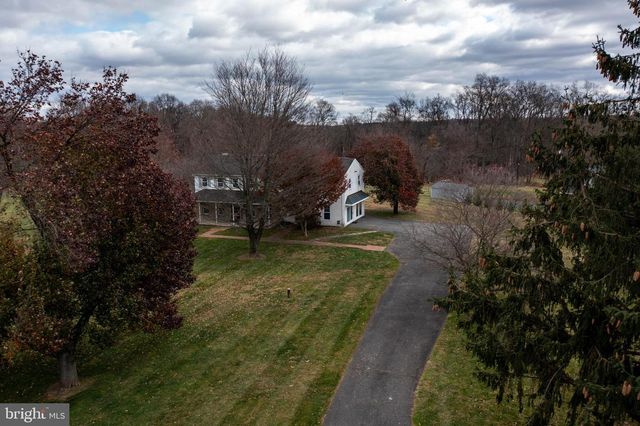 1250 CHESTNUT TREE RD, Honey Brook, PA 19344