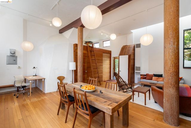 2484 Martin Luther King Jr Way, Berkeley, CA 94704