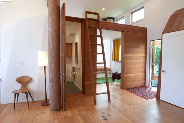 2484 Martin Luther King Jr Way, Berkeley, CA 94704