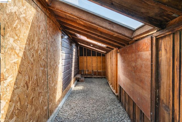 2484 Martin Luther King Jr Way, Berkeley, CA 94704