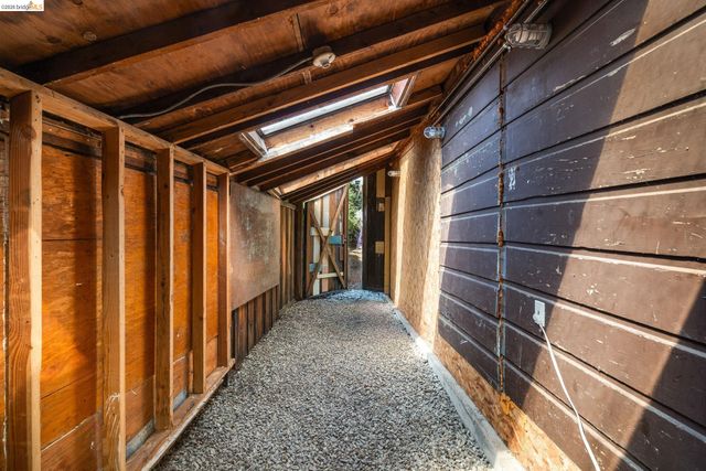 2484 Martin Luther King Jr Way, Berkeley, CA 94704