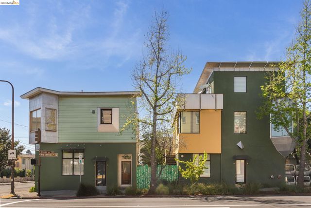 2484 Martin Luther King Jr Way, Berkeley, CA 94704