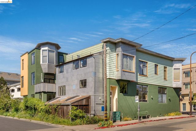 2484 Martin Luther King Jr Way, Berkeley, CA 94704