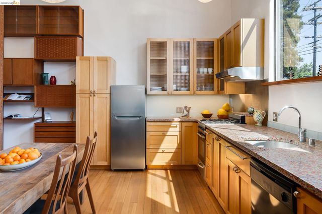 2484 Martin Luther King Jr Way, Berkeley, CA 94704