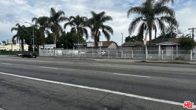 663 665 W Florence Avenue, Los Angeles, CA 90044