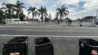 663 665 W Florence Avenue, Los Angeles, CA 90044
