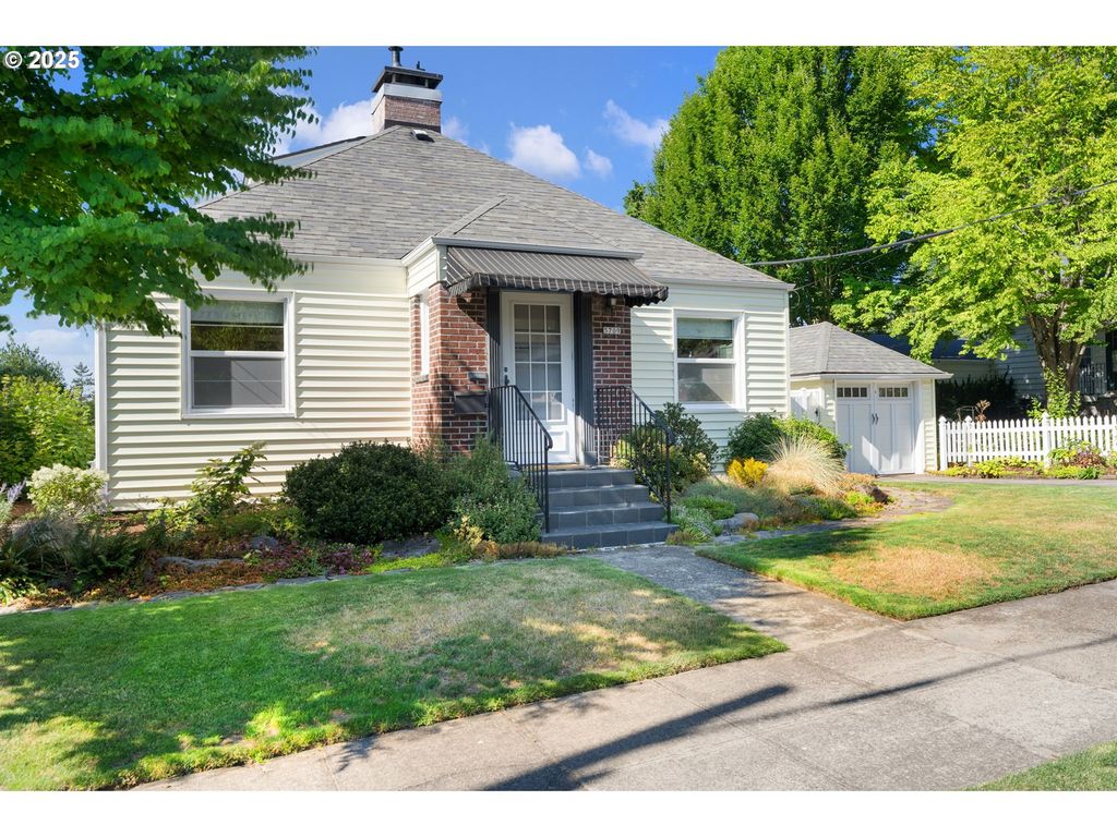 5709 Se MORRISON St, Portland, OR 97215