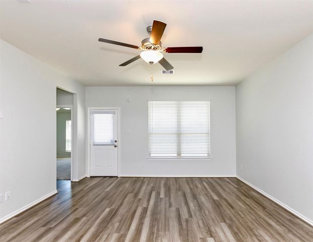 6718 Coral Bells Lane, Dickinson, TX 77539