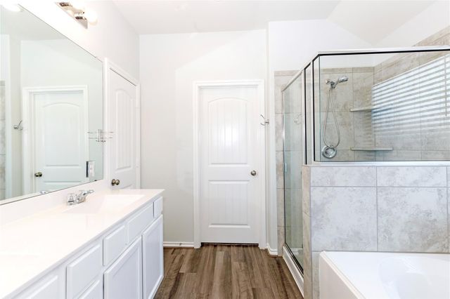 6718 Coral Bells Lane, Dickinson, TX 77539