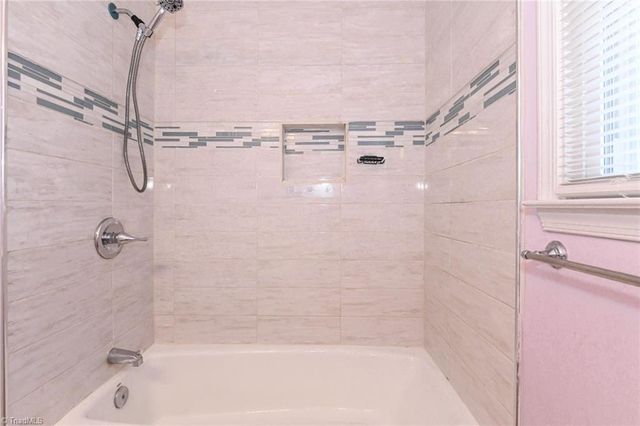 4703 Wellford Court, Jamestown, NC 27282