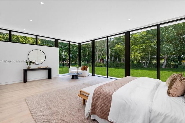 5671 SW 130th Ave, Southwest Ranches, FL 33330