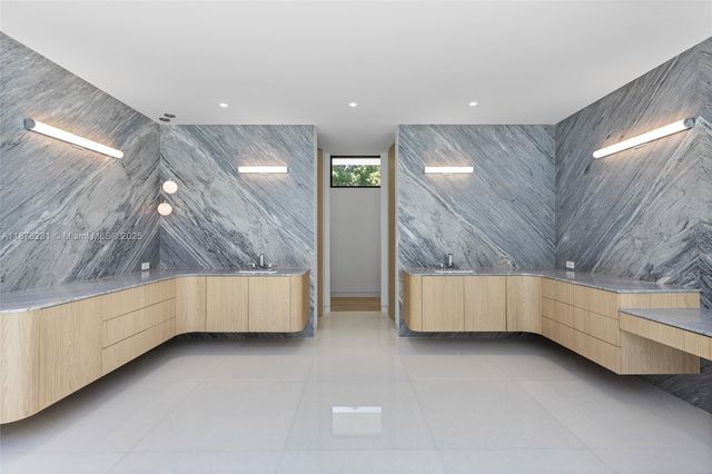 5671 SW 130th Ave, Southwest Ranches, FL 33330