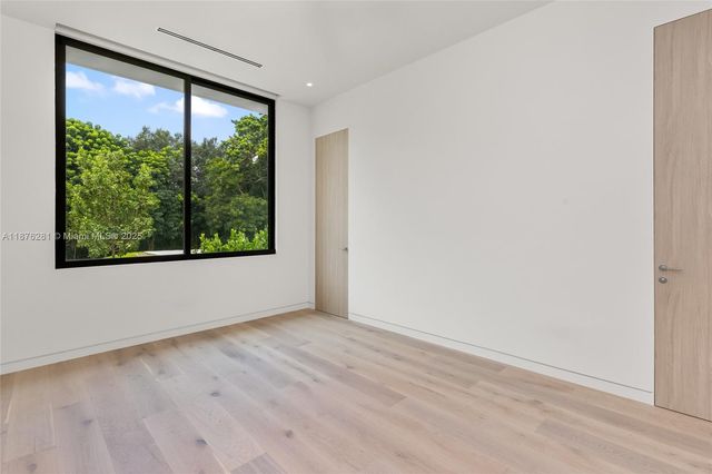 5671 SW 130th Ave, Southwest Ranches, FL 33330