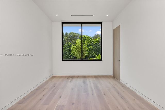 5671 SW 130th Ave, Southwest Ranches, FL 33330