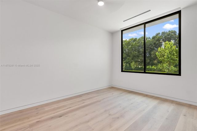 5671 SW 130th Ave, Southwest Ranches, FL 33330