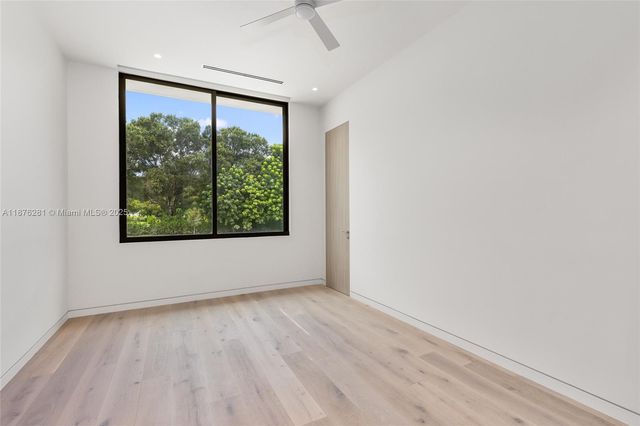 5671 SW 130th Ave, Southwest Ranches, FL 33330