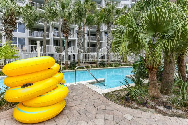 1326 SE Miracle Strip Parkway 306, Fort Walton Beach, FL 32548