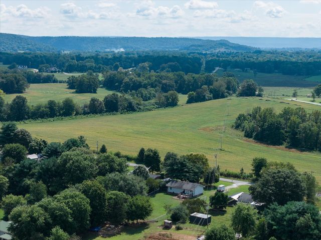 145 Willie Jarvis Rd, Sparta, TN 38583