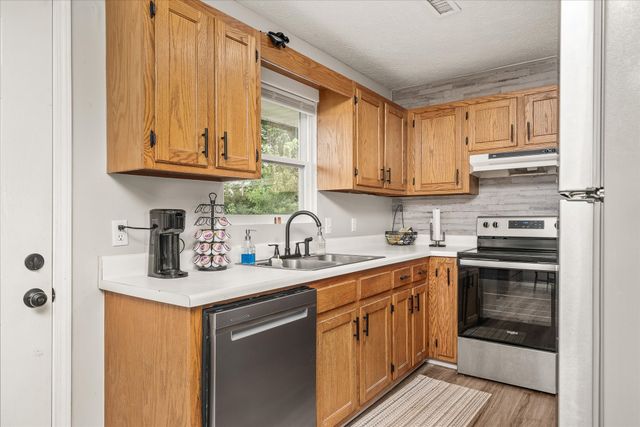 145 Willie Jarvis Rd, Sparta, TN 38583