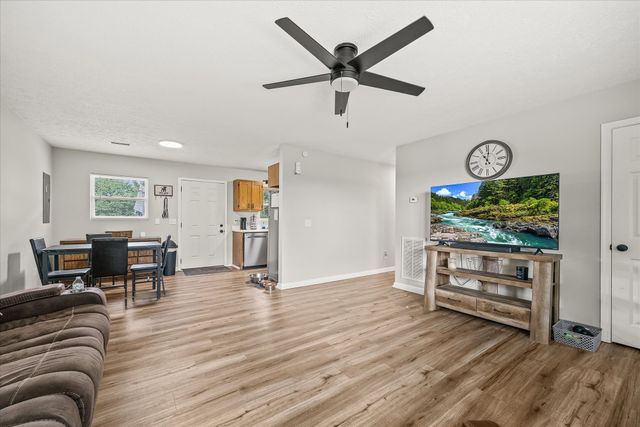 145 Willie Jarvis Rd, Sparta, TN 38583