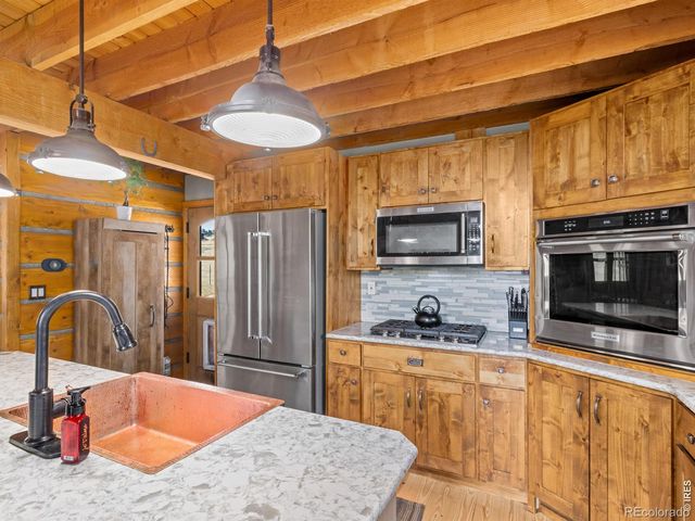 205 Chipmunk Place, Drake, CO 80515