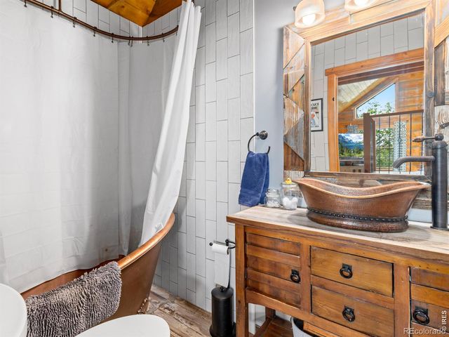 205 Chipmunk Place, Drake, CO 80515