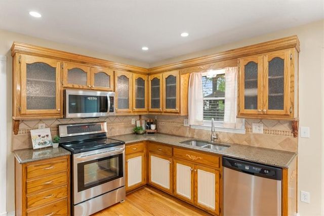 1311 N Elsea Smith Road, Independence, MO 64016