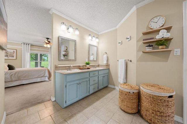 1311 N Elsea Smith Road, Independence, MO 64016