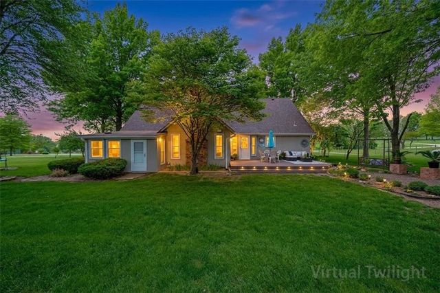 1311 N Elsea Smith Road, Independence, MO 64016