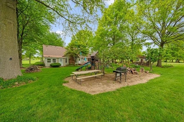 1311 N Elsea Smith Road, Independence, MO 64016