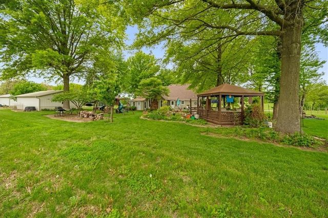 1311 N Elsea Smith Road, Independence, MO 64016