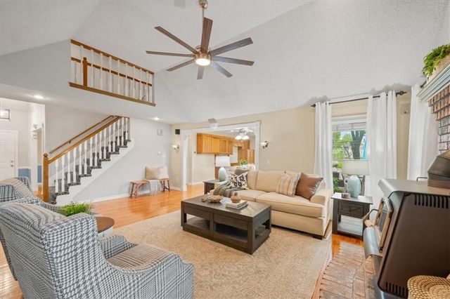 1311 N Elsea Smith Road, Independence, MO 64016