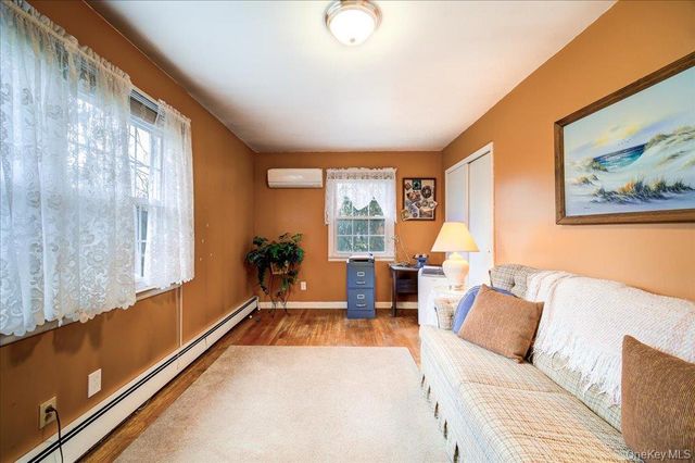 86 W Main Street, Washingtonville, NY 10992