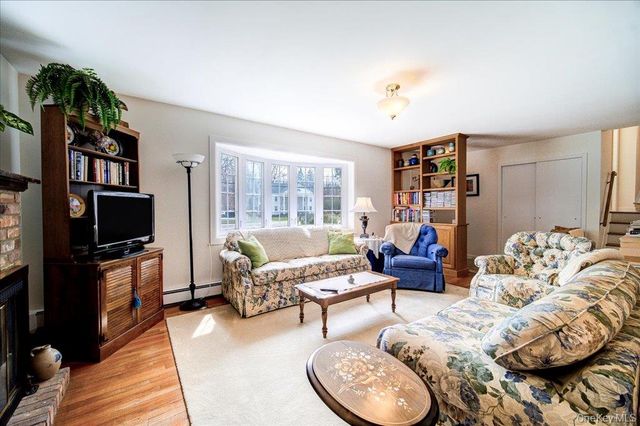 86 W Main Street, Washingtonville, NY 10992