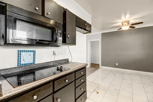 6231 Paris St, Citrus Heights, CA 95621