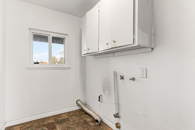 6231 Paris St, Citrus Heights, CA 95621