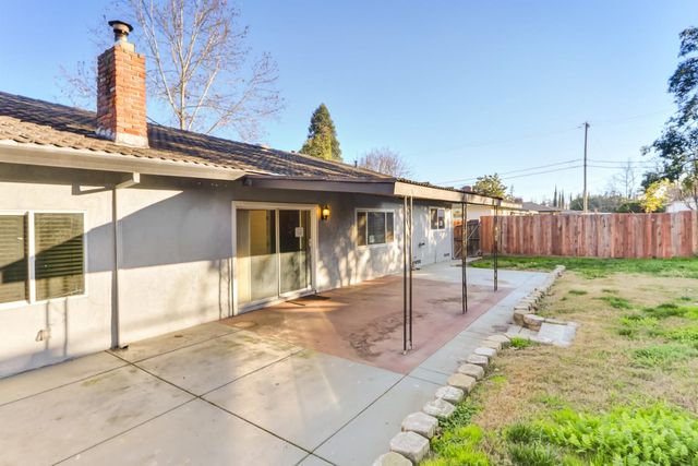 6231 Paris St, Citrus Heights, CA 95621
