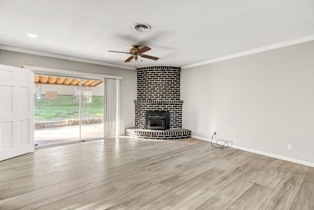 6231 Paris St, Citrus Heights, CA 95621