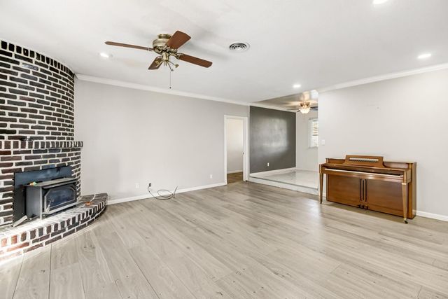 6231 Paris St, Citrus Heights, CA 95621