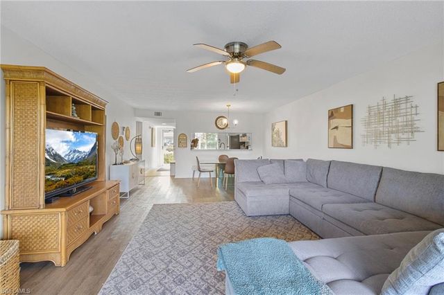 3705 Amberly CIR # F102, Naples, FL 34112