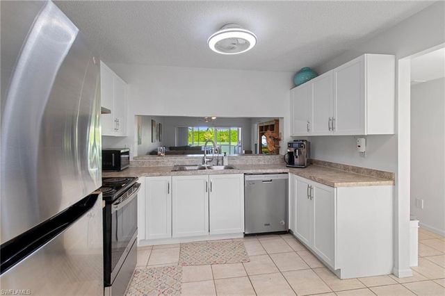 3705 Amberly CIR # F102, Naples, FL 34112