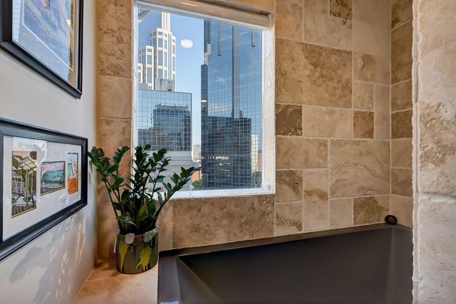 309 Church St PH 605, Nashville, TN 37201