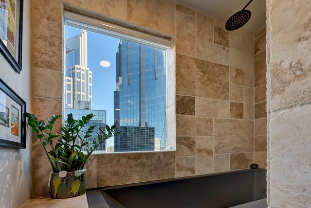 309 Church St PH 605, Nashville, TN 37201