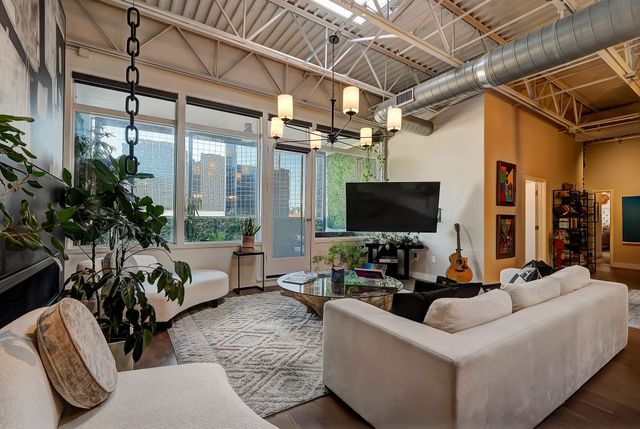 309 Church St PH 605, Nashville, TN 37201