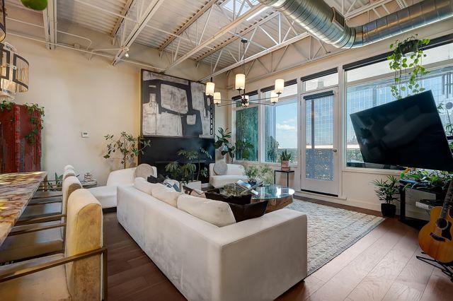 309 Church St PH 605, Nashville, TN 37201