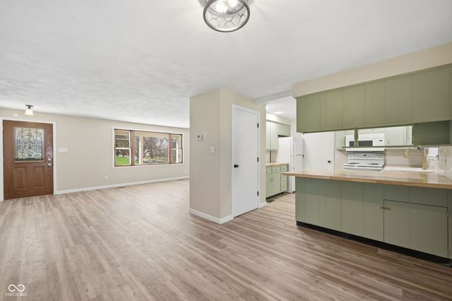 5634 N Quail Lane, Middletown, IN 47356