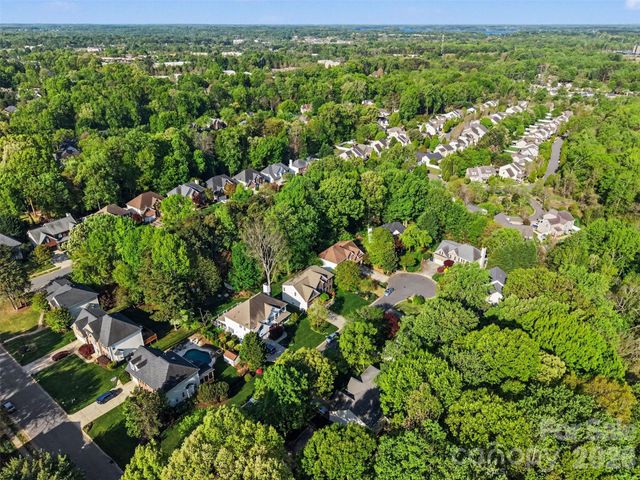 16919 Laureate Road, Huntersville, NC 28078