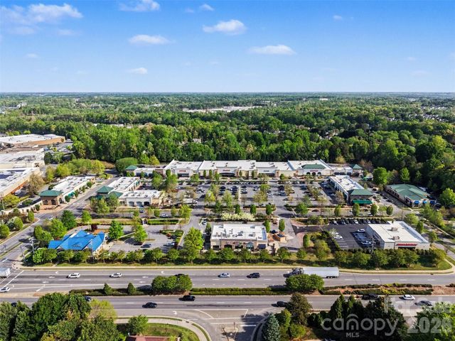 16919 Laureate Road, Huntersville, NC 28078