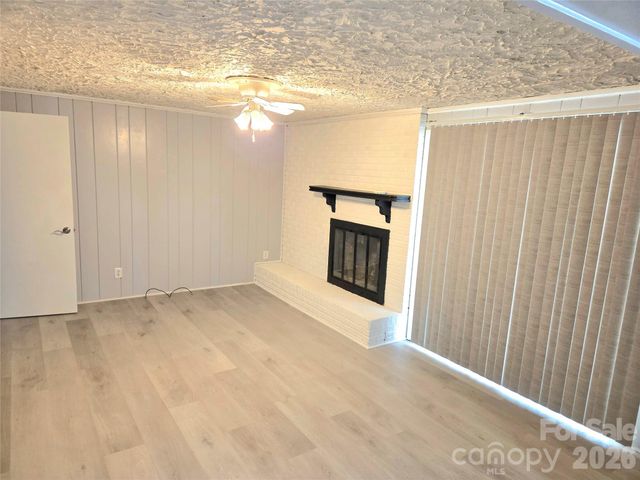 7222 Melody Lane, Charlotte, NC 28214