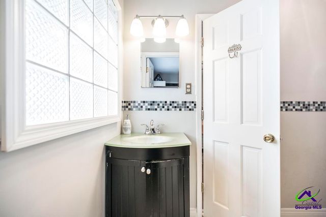 124 S Tamie Circle, Kathleen, GA 31047